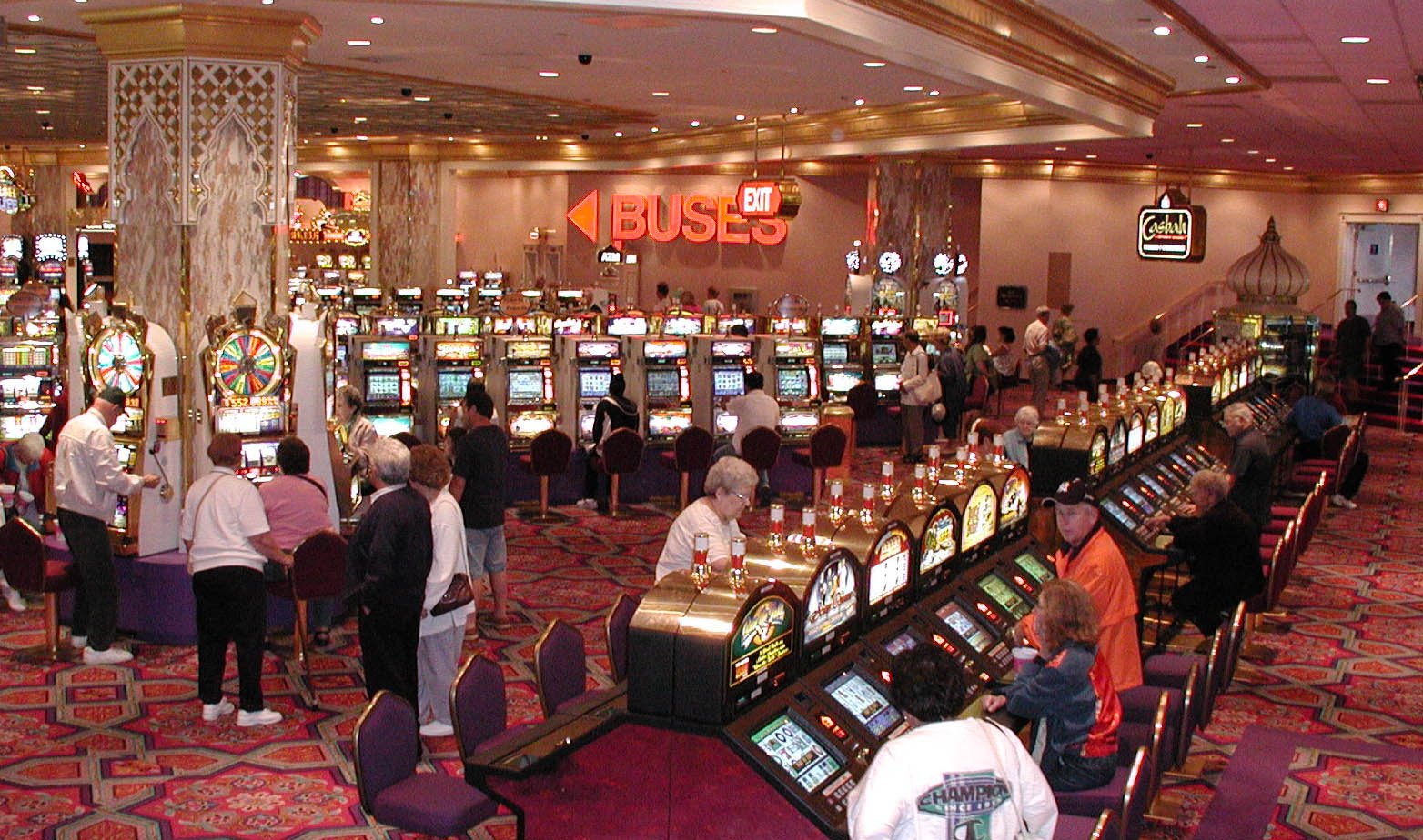 RoyalSpins Casino